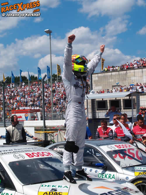 Jamie Green wint op het Monaco van het DTM